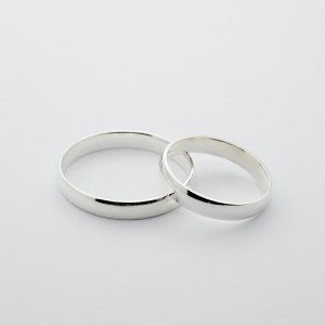 ALIANÇA PRATA REDONDA LISA 3.M.M RETA POR DENTRO